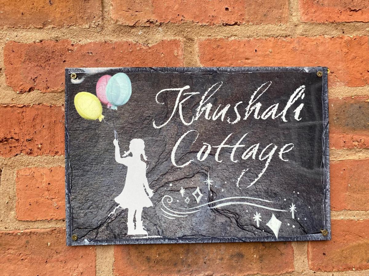 In Bretforton, North Of Cotswolds
