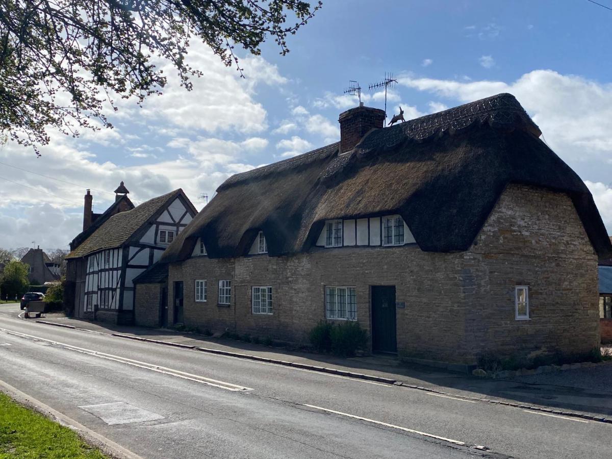 In Bretforton, North Of Cotswolds